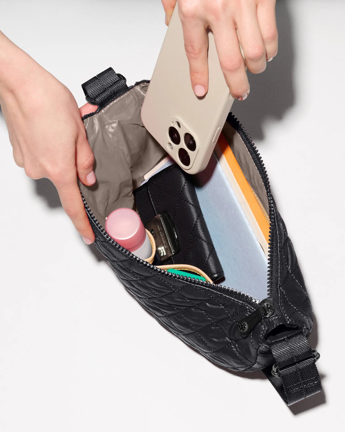 Small Metro Smile Bag - Black