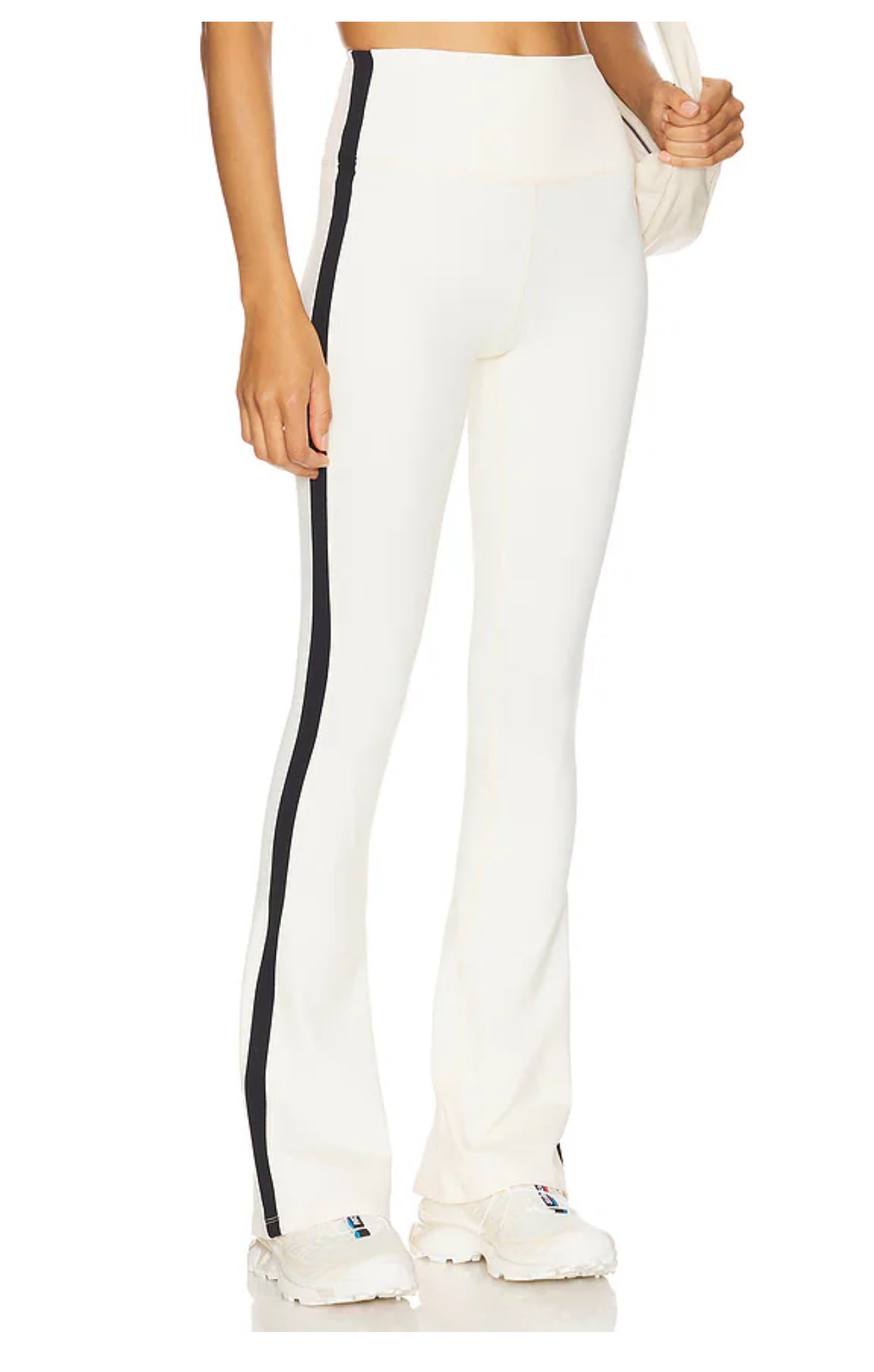 Raquel HW Flare 30 - Creme/Black