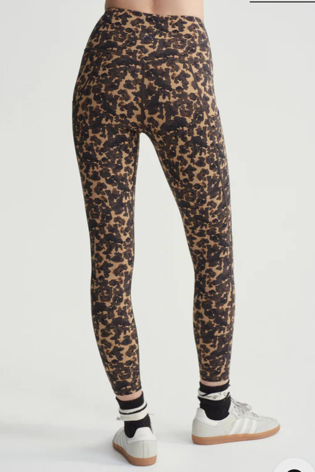 Form Pocket Legging - Cocoa Black Floral