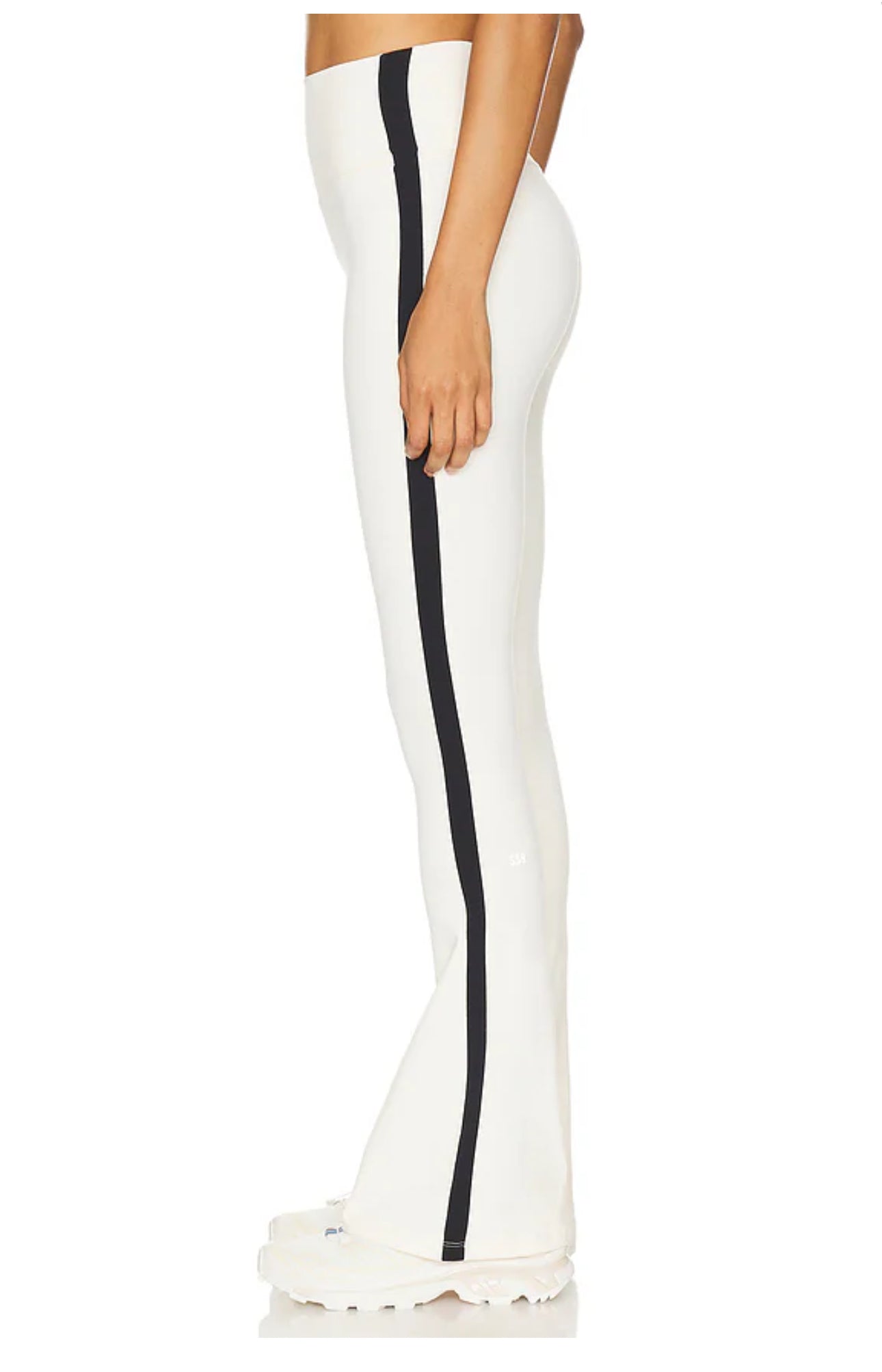 Raquel HW Flare 30 - Creme/Black