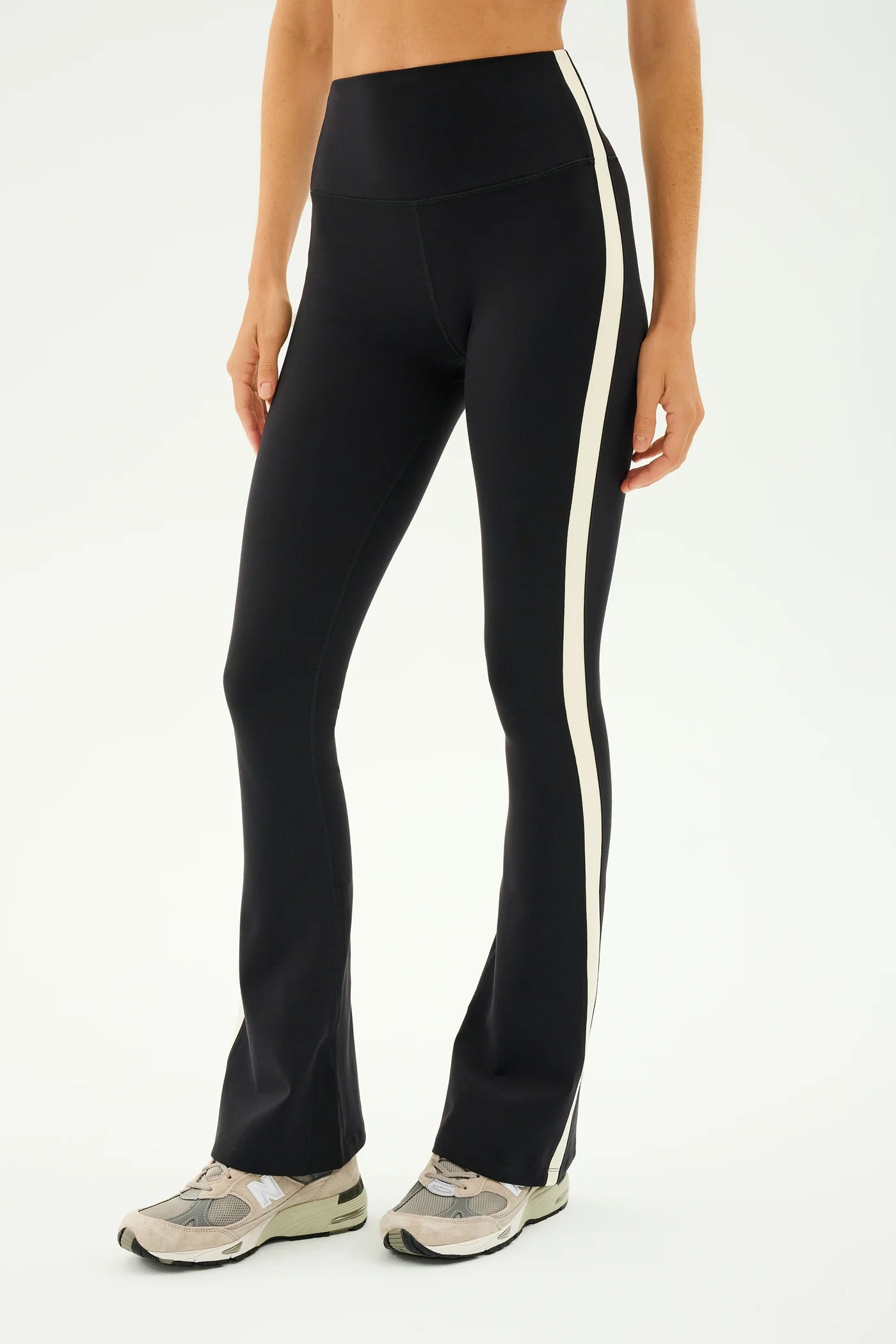 Raquel HW Flare 30 - Black/ Creme