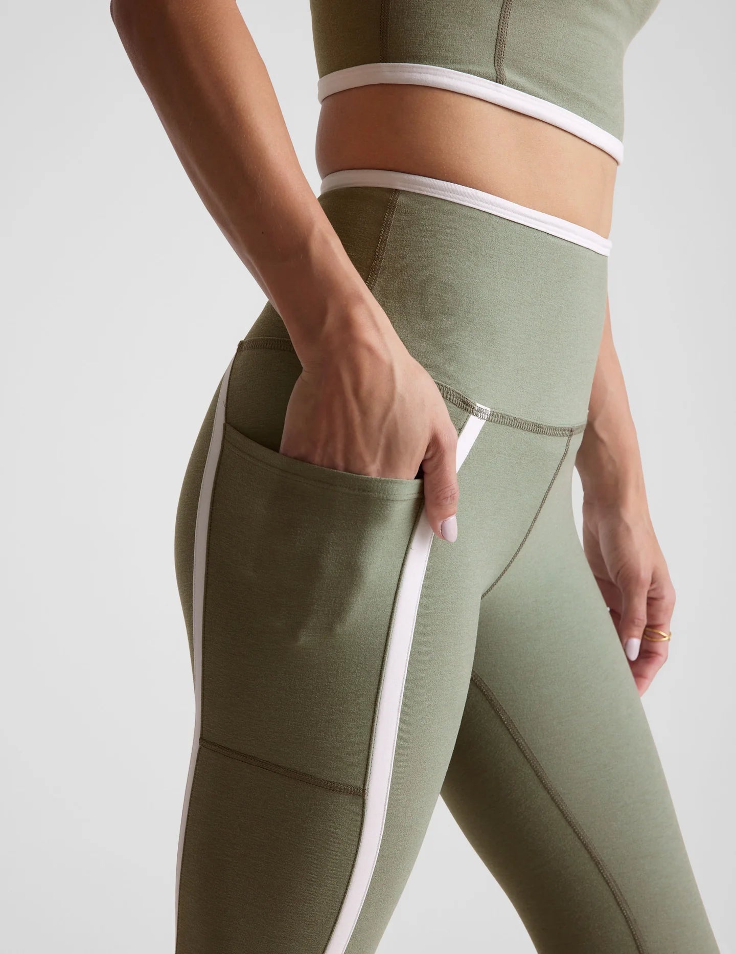 New Moves HW Midi Legging - Grey Sage