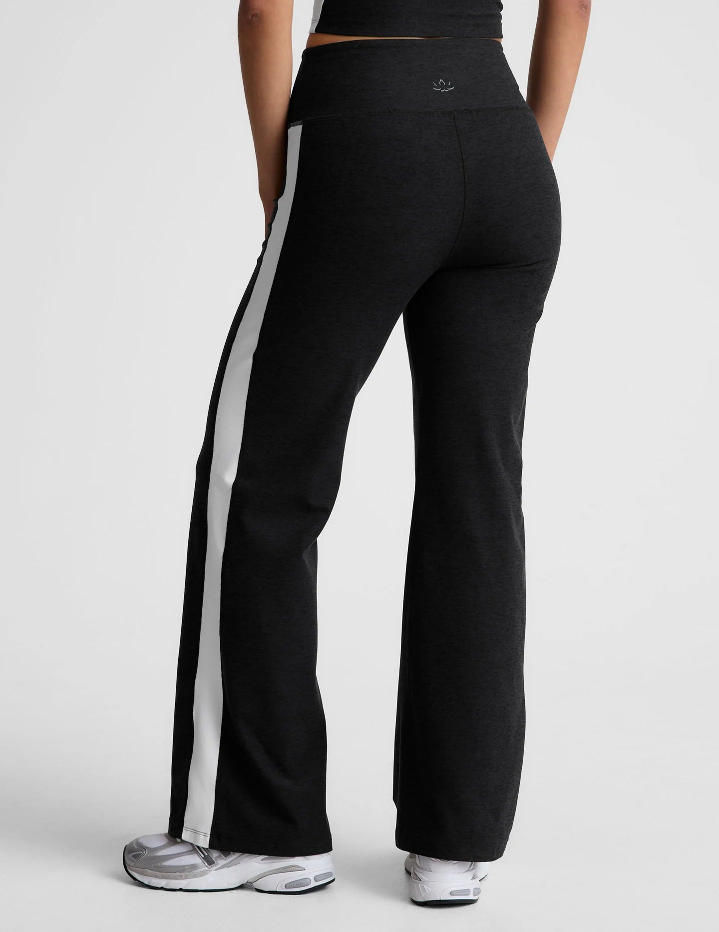 Line Up Wide Leg Pant - Darkest Night