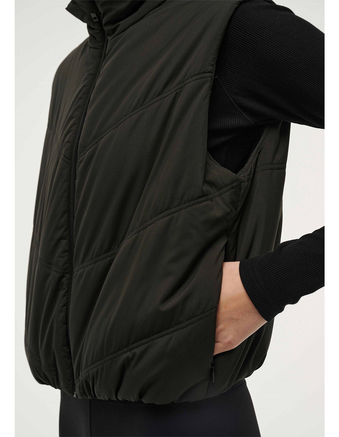Campground Vest- Black