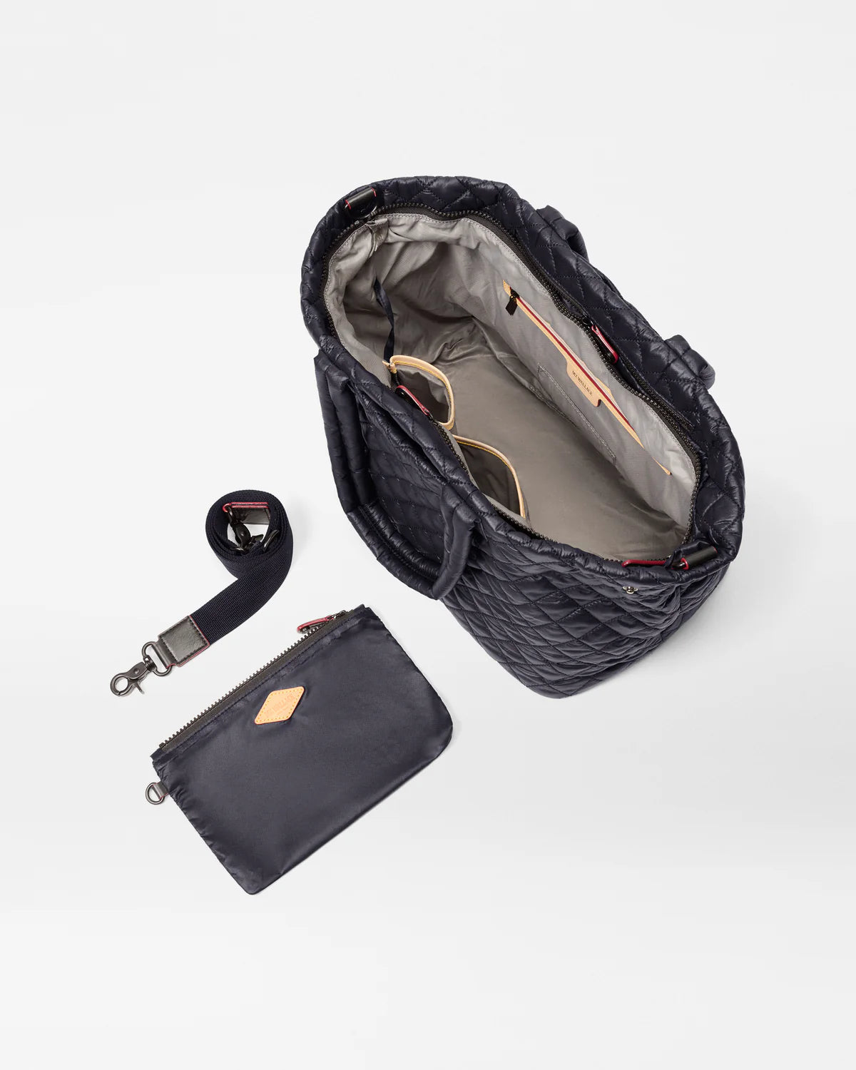 Metro City Tote M - Black