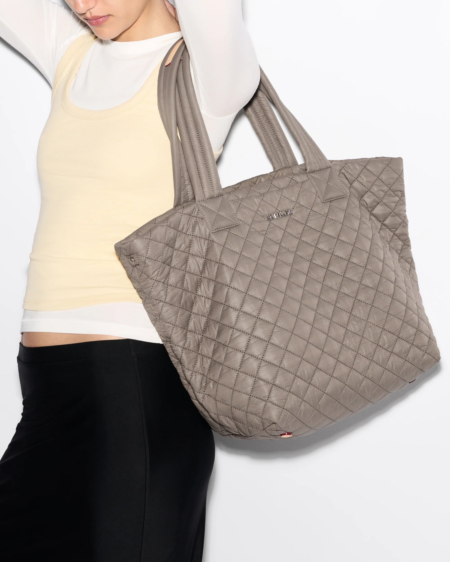 Metro Tote M - Morning Dove