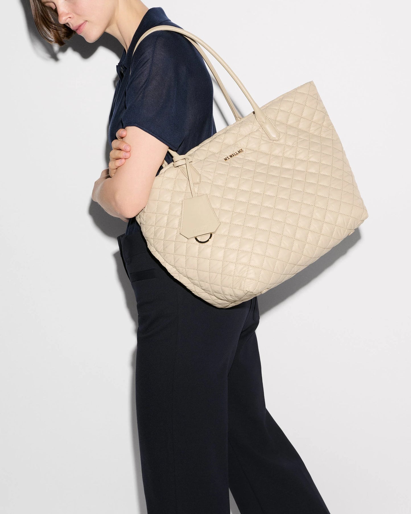 Medium Daily Tote - Sand