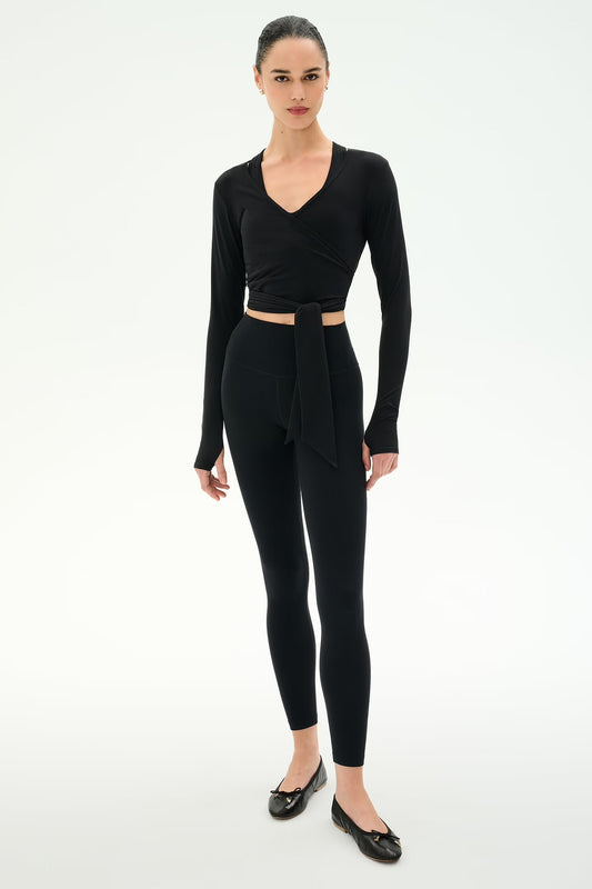 Bella Airweight Wrap - Black