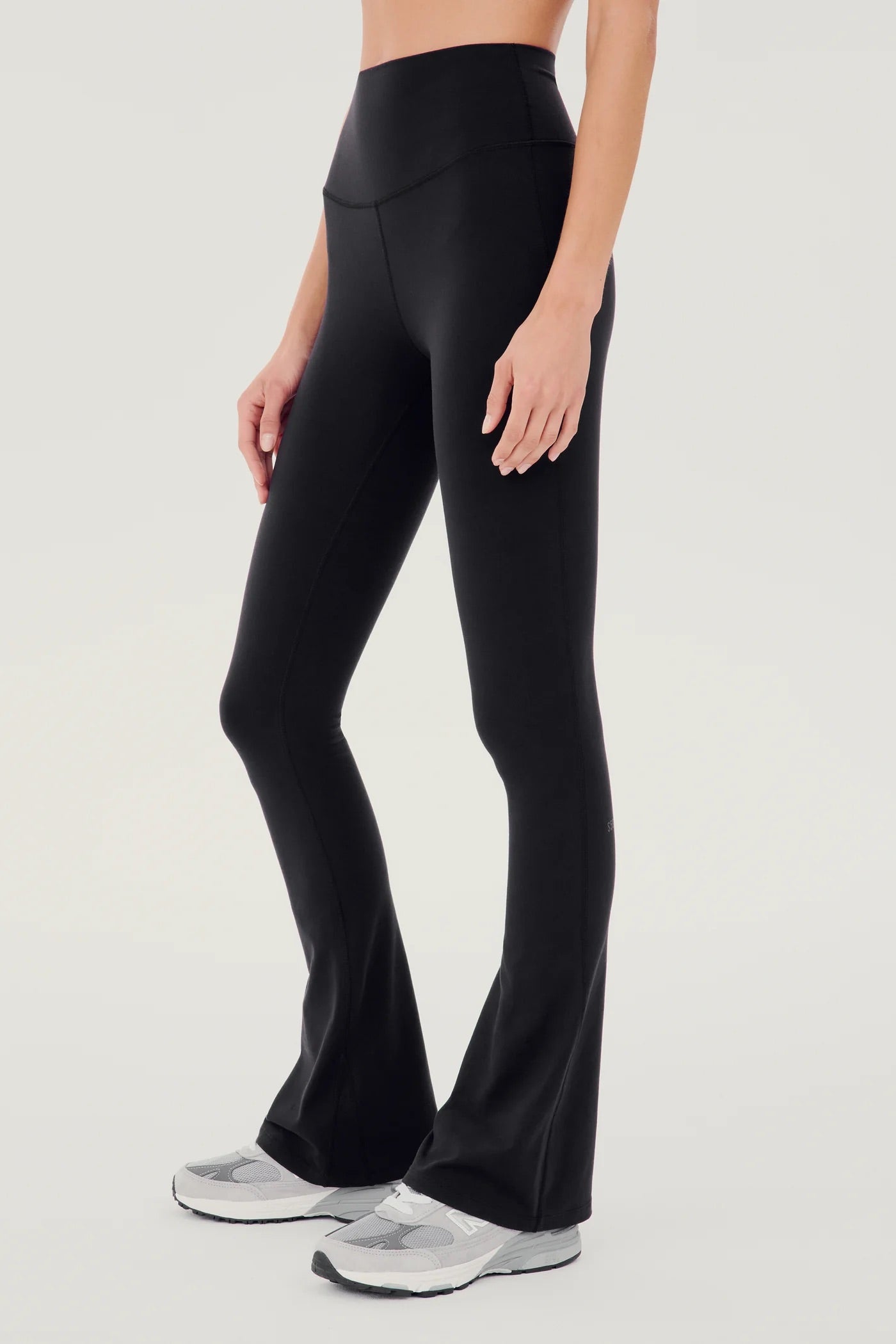 Raquel HW Flare Legging - Black