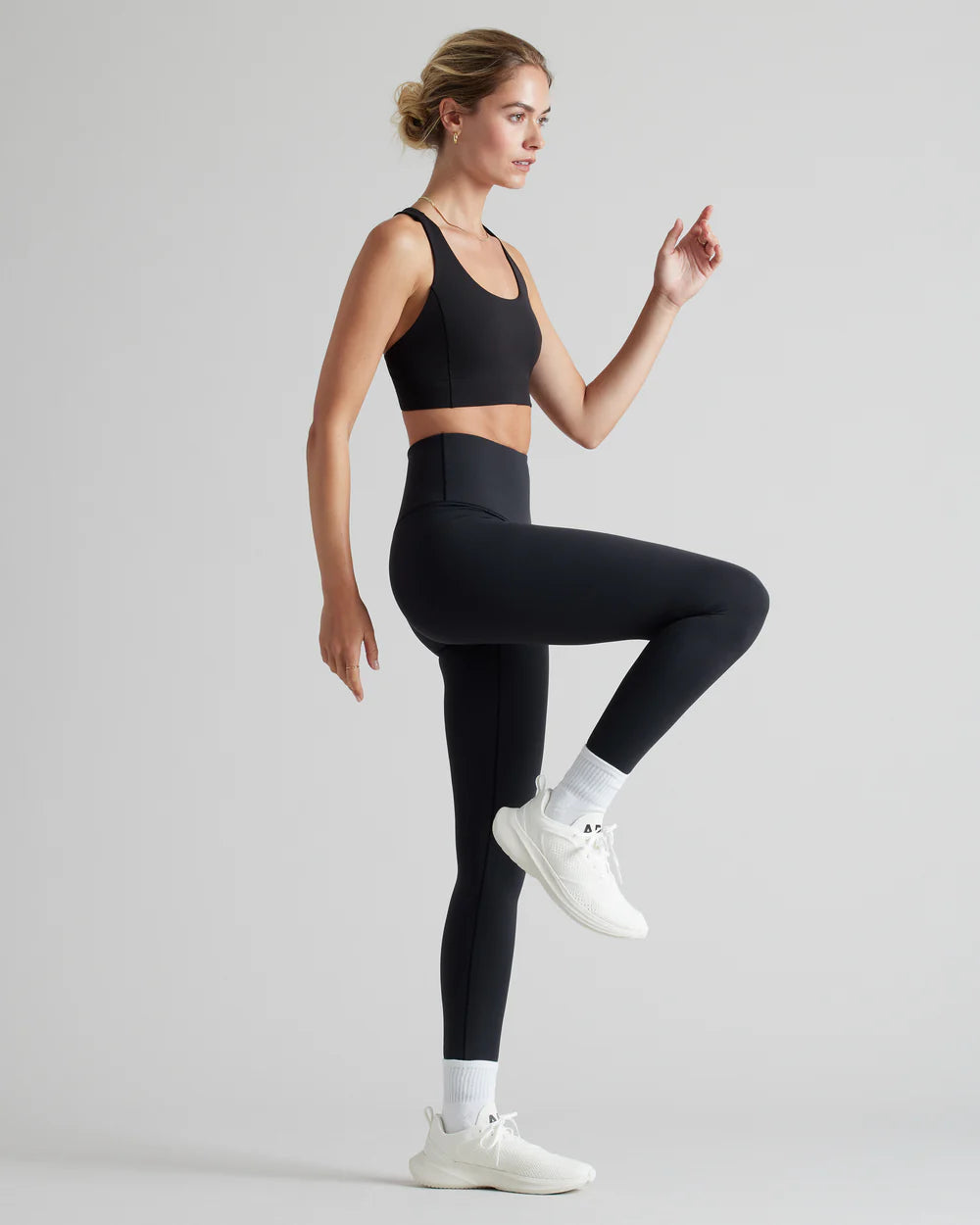 Revive Sport Bra - Black