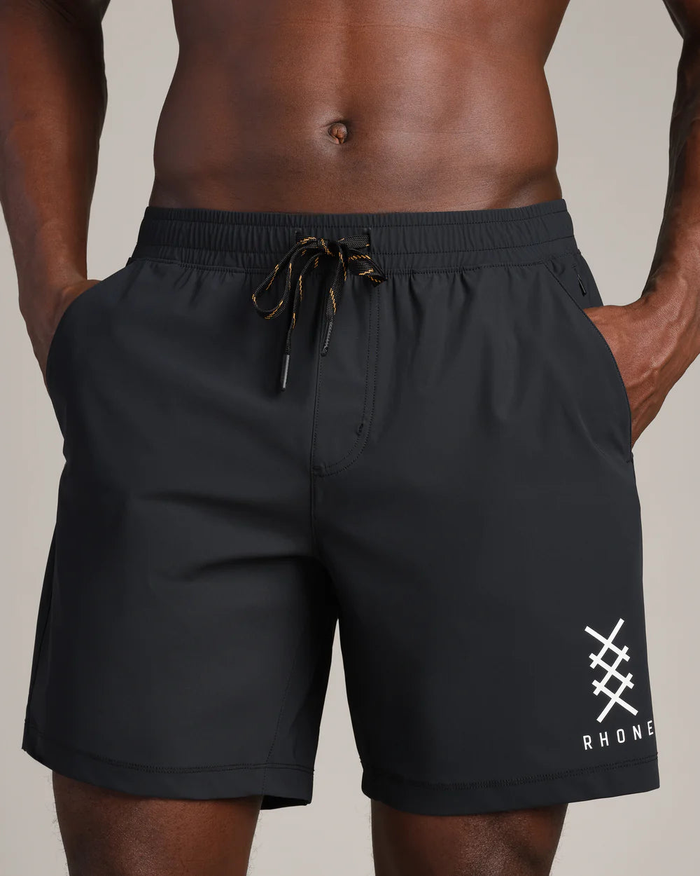 Pursuit Graphic Short - Black