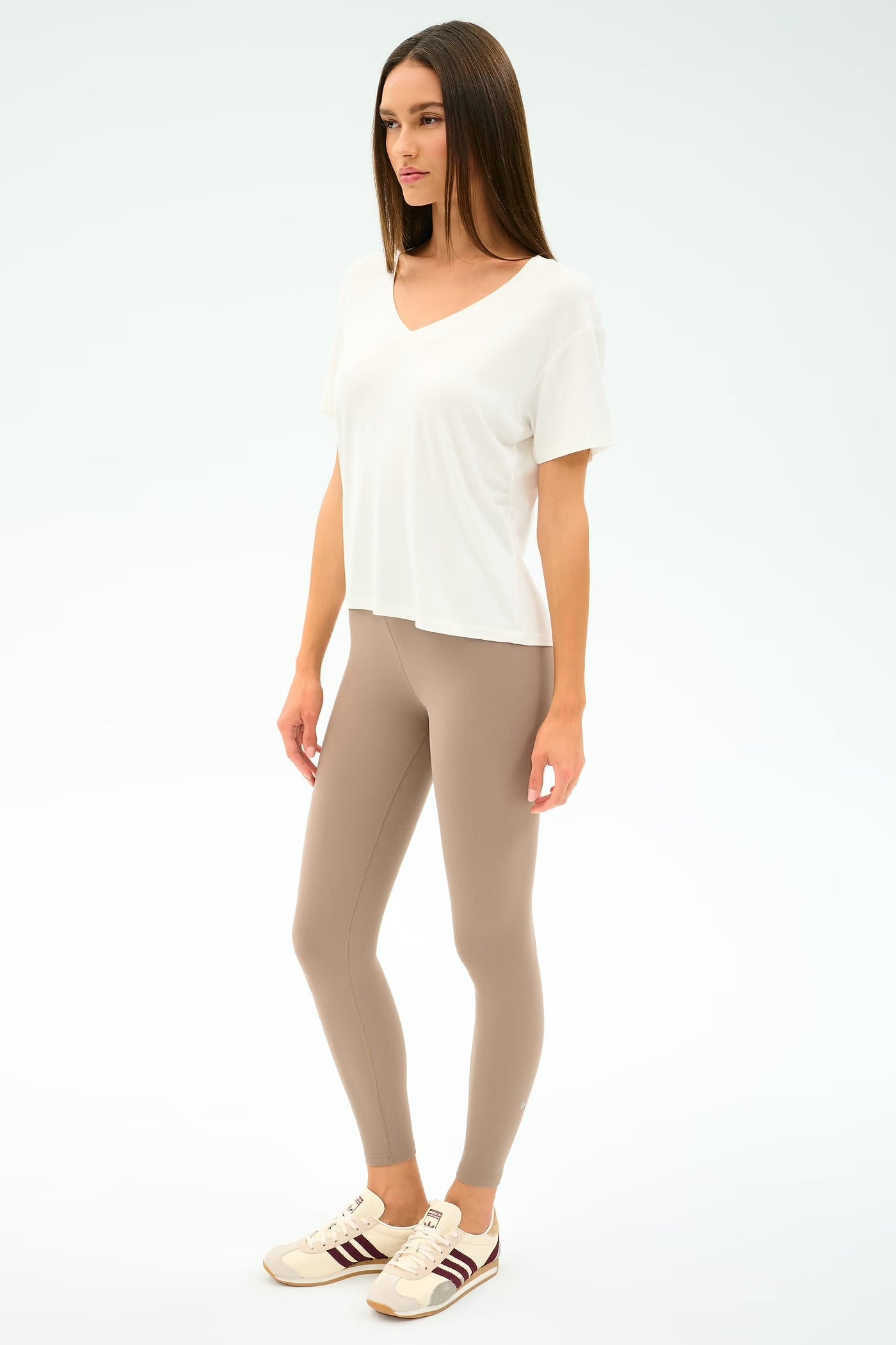 Georgia V-Neck - White