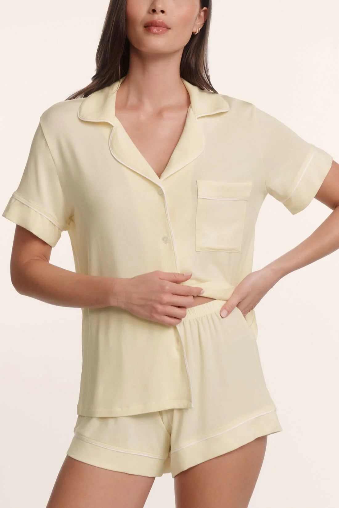 Gisele Relaxed Short - Buttercream