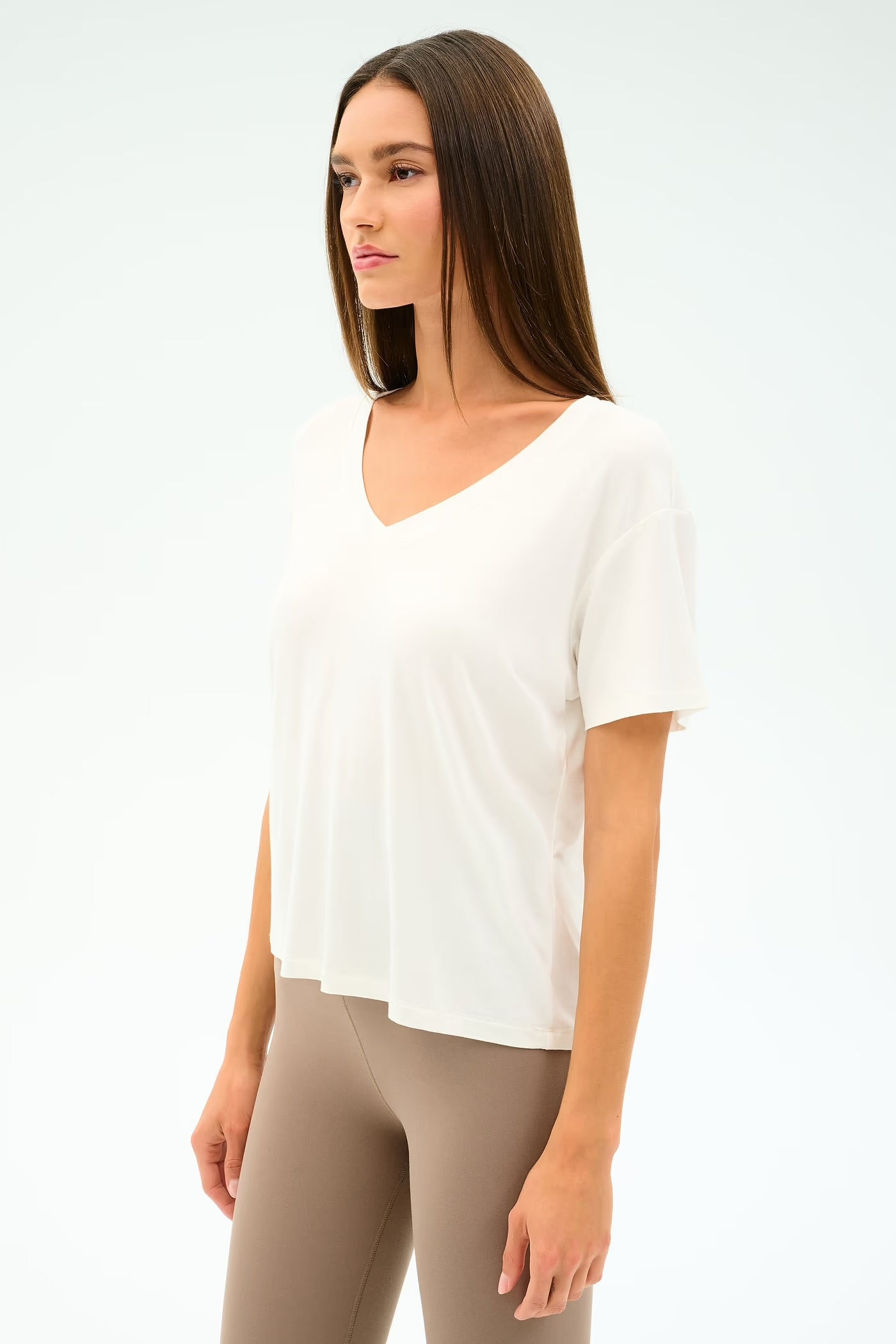 Georgia V-Neck - White