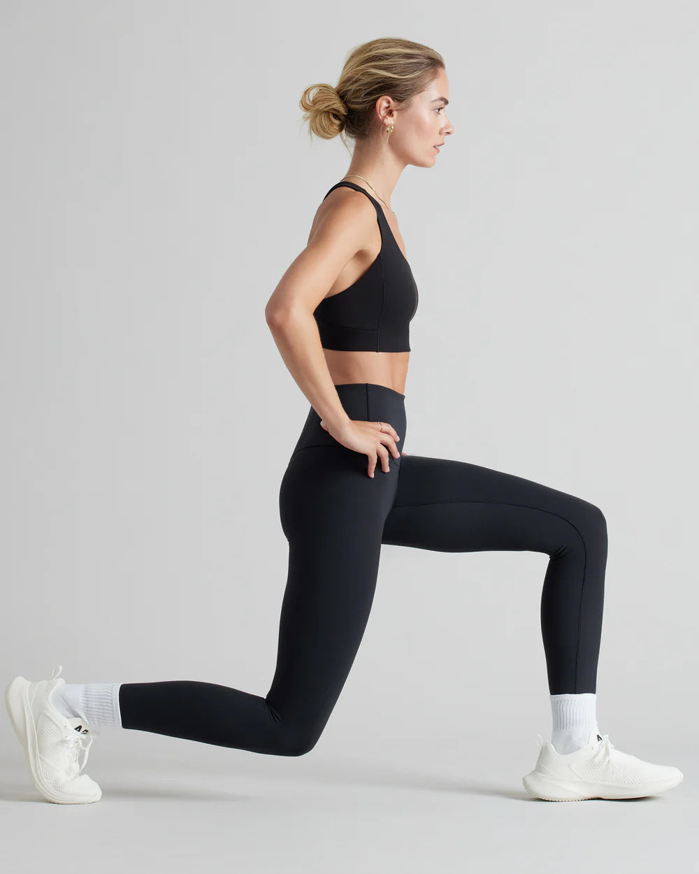 Revive Sport Bra - Black