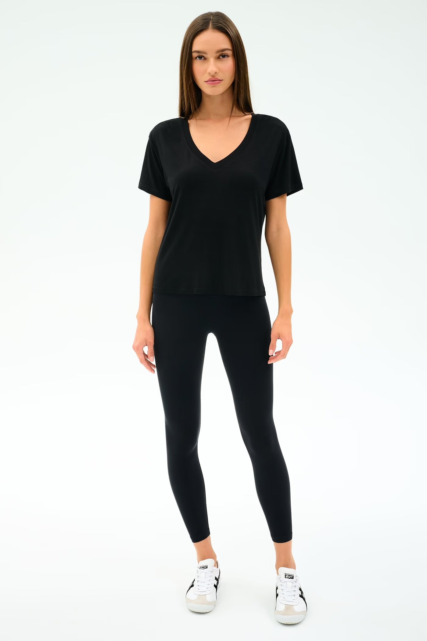 Georgia V-Neck - Black