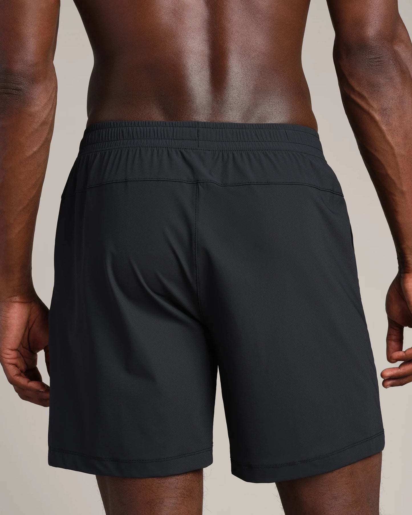 Pursuit Graphic Short - Black