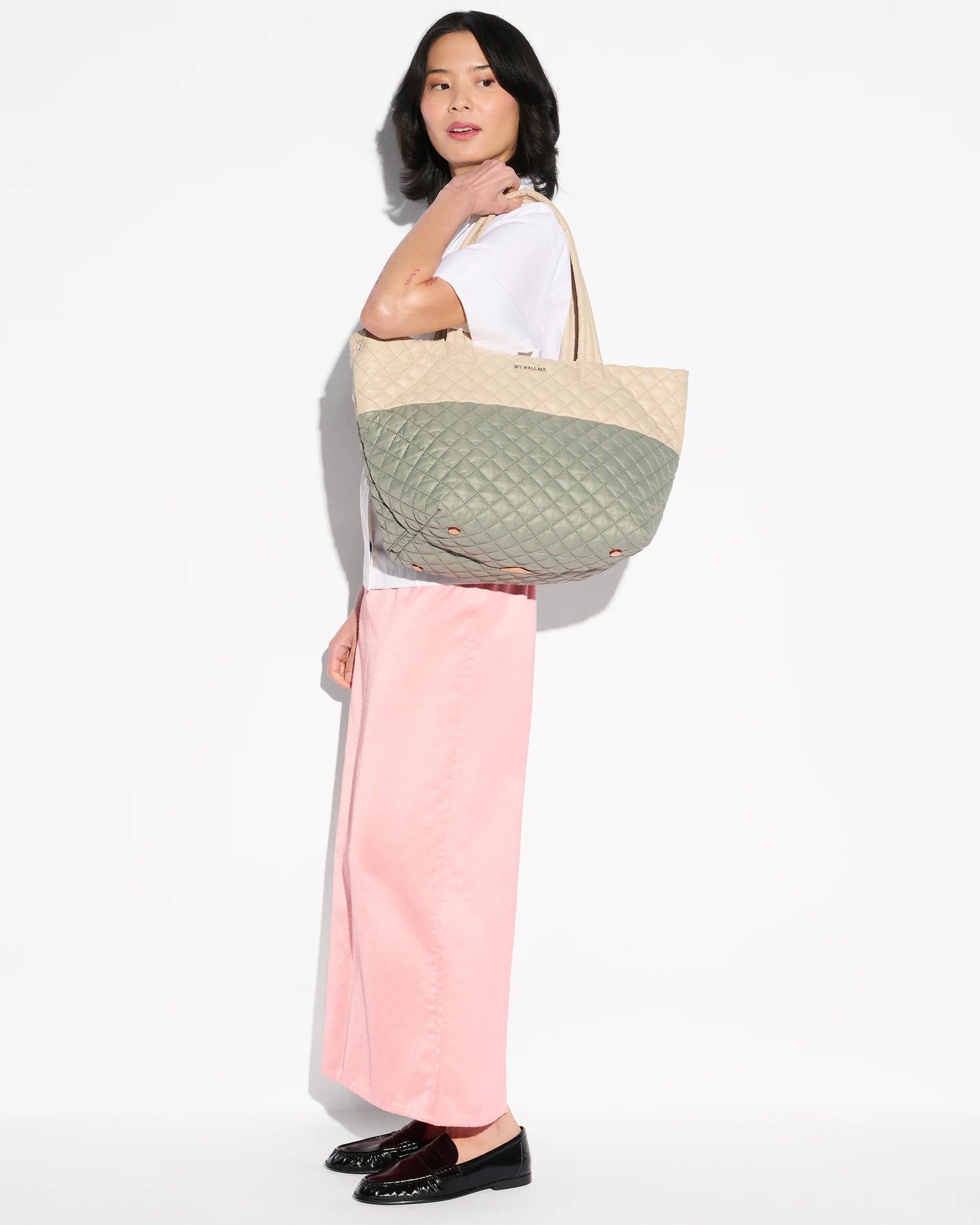 Medium Metro Tote - Agave Green/Buff