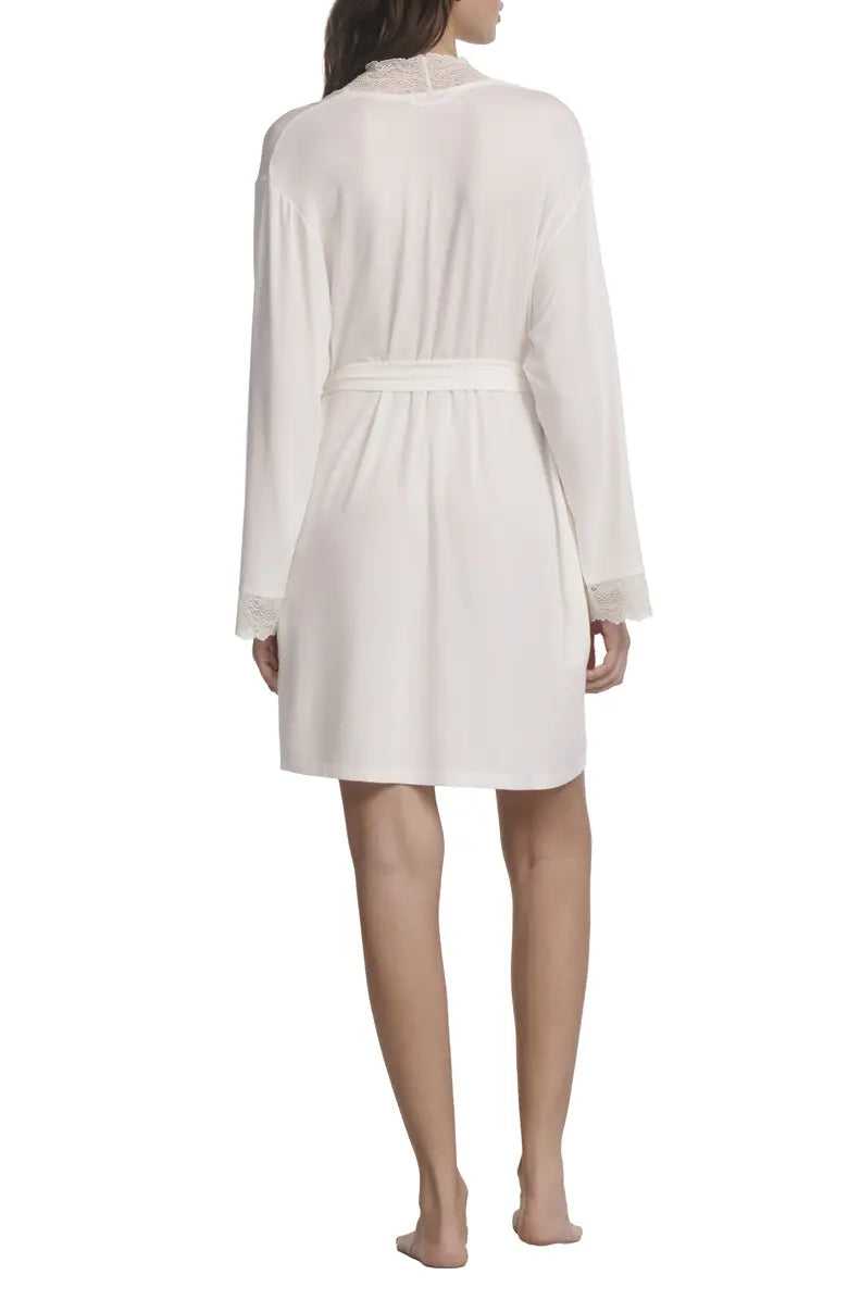 Lara Robe - Ivory