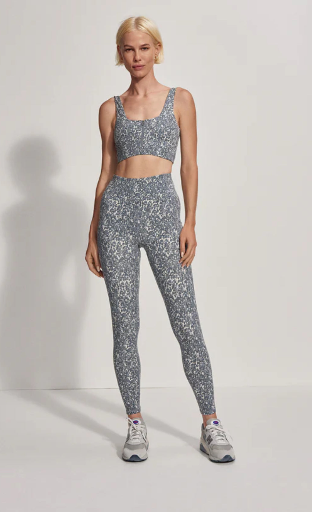 Move Pocket Legging - Watercolor Stone Blue Floral