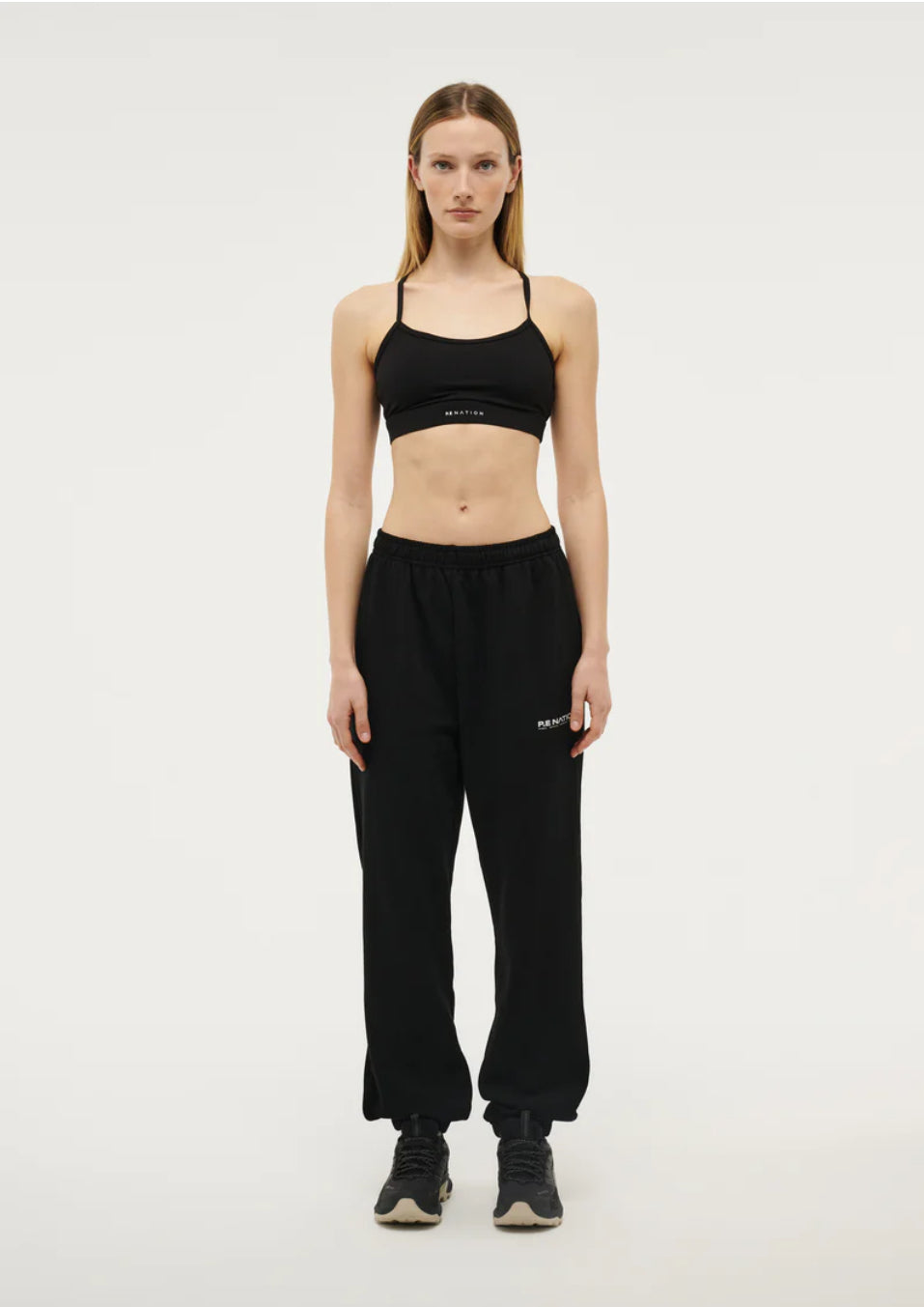 Qualify Track Pant - Black