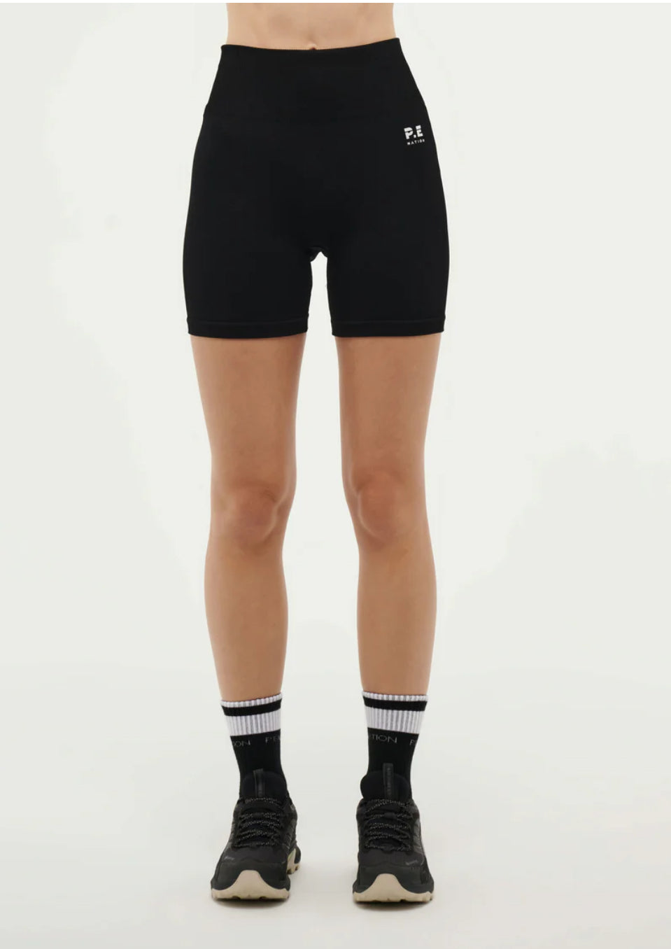 Restore Seamless Bike Short 5’ - Black