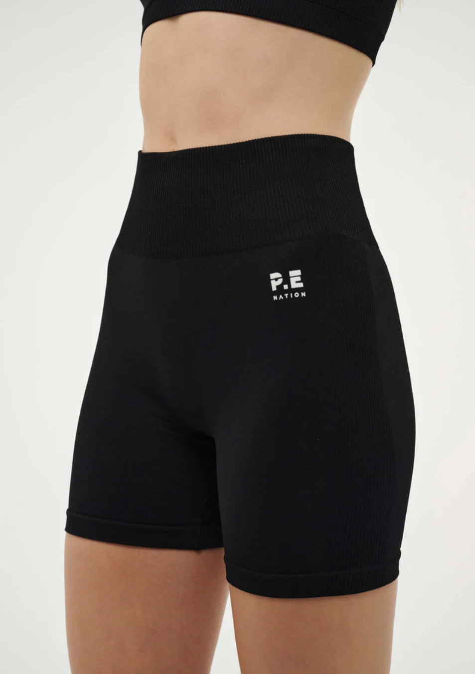 Restore Seamless Bike Short 5’ - Black