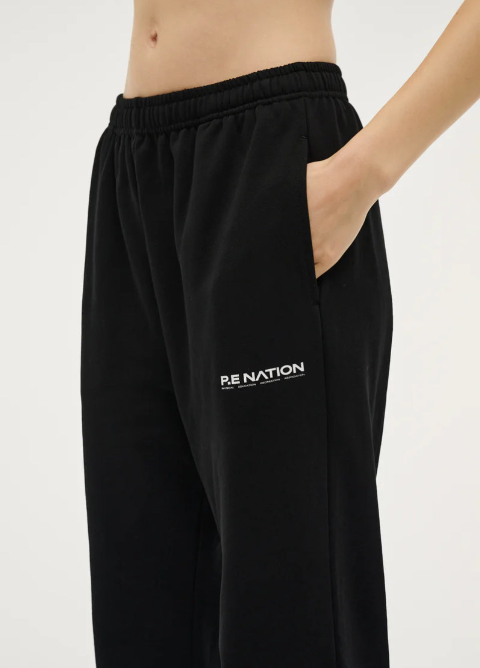 Qualify Track Pant - Black