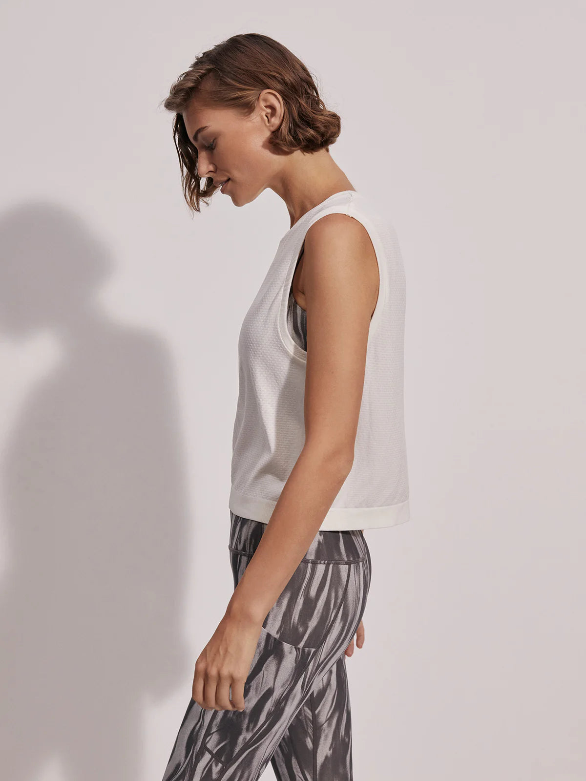 Page Seamless Cropped Tank - White