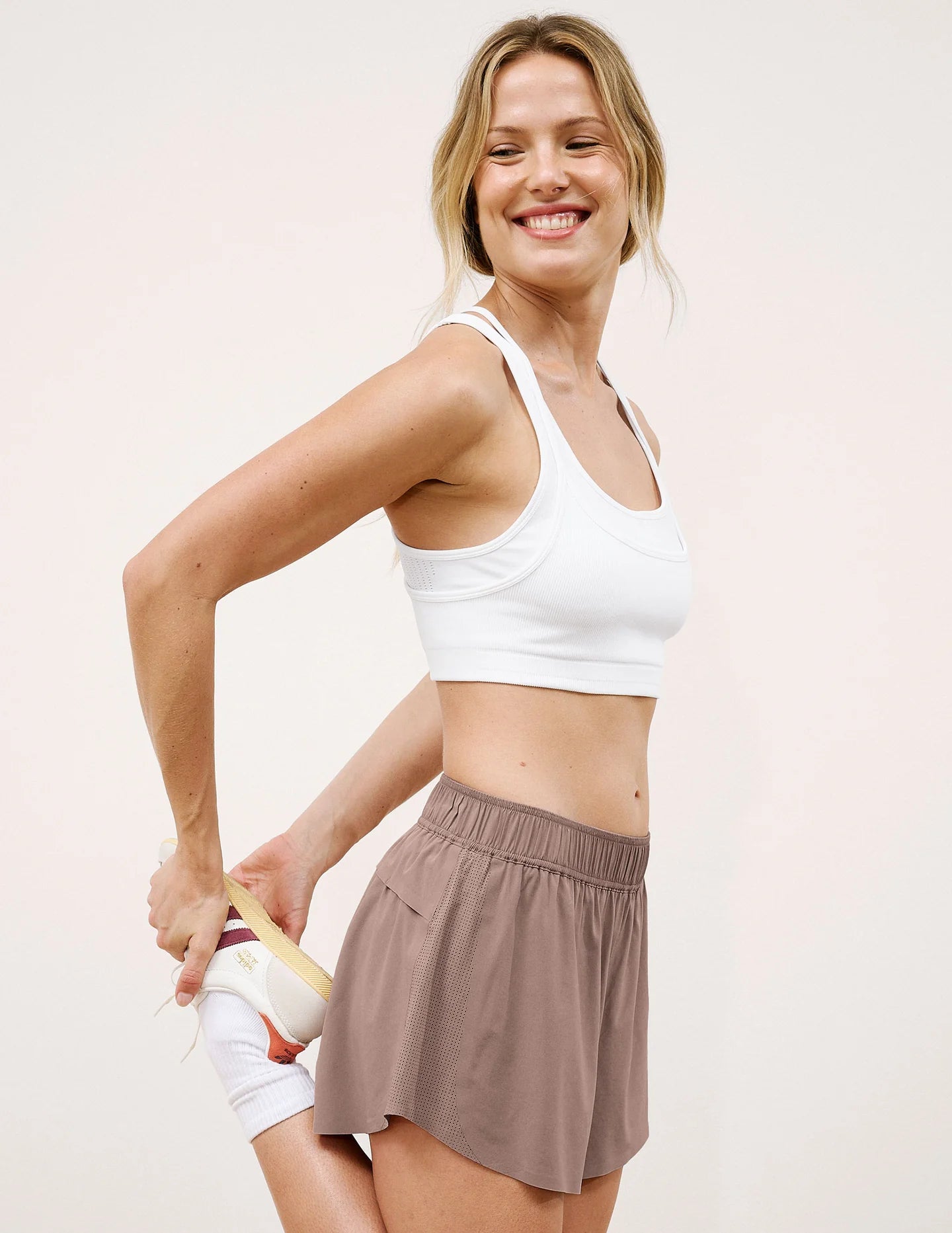 Seamless Moves Layers Bra - White