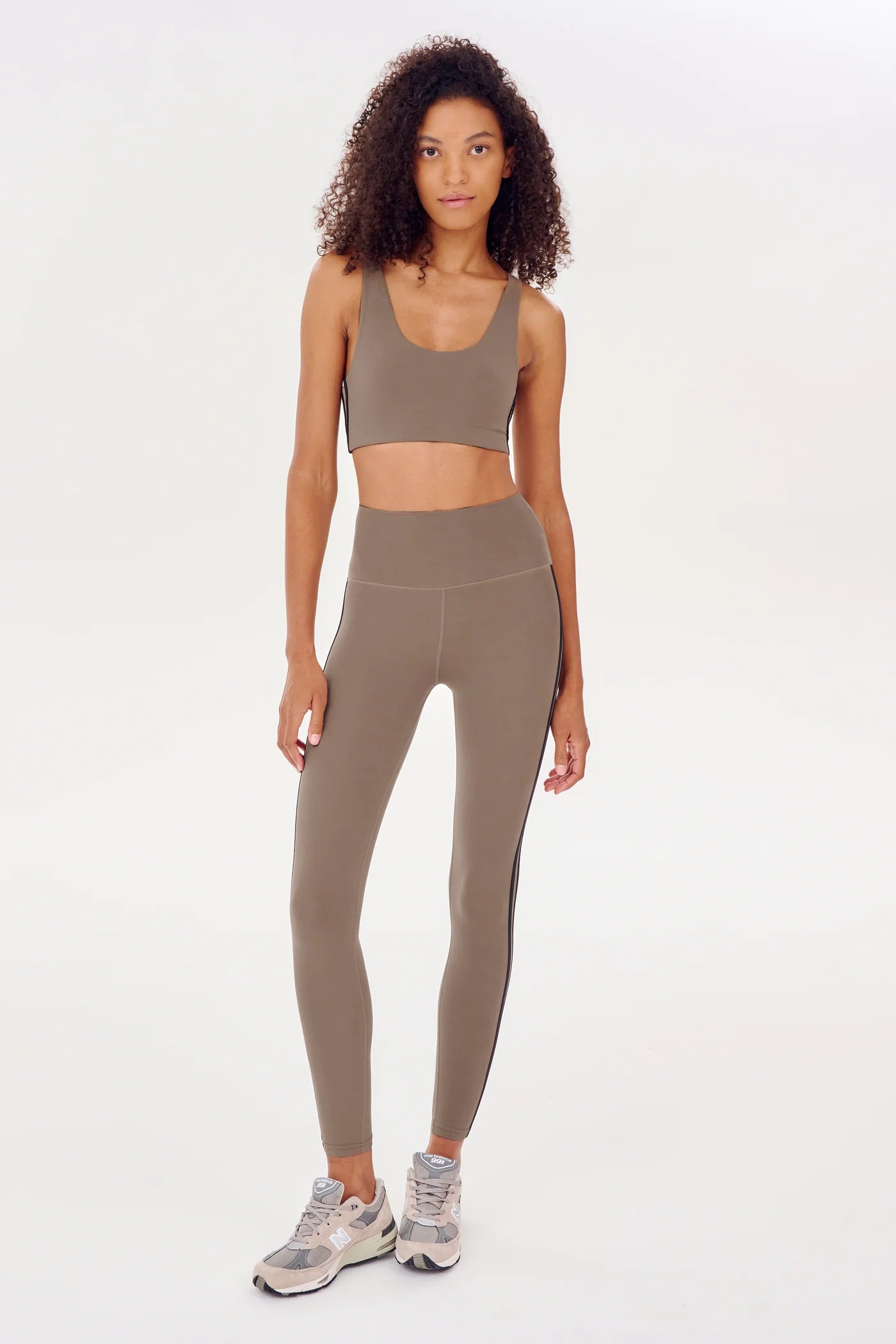 Ella Airweight 7/8 Legging - Lentil