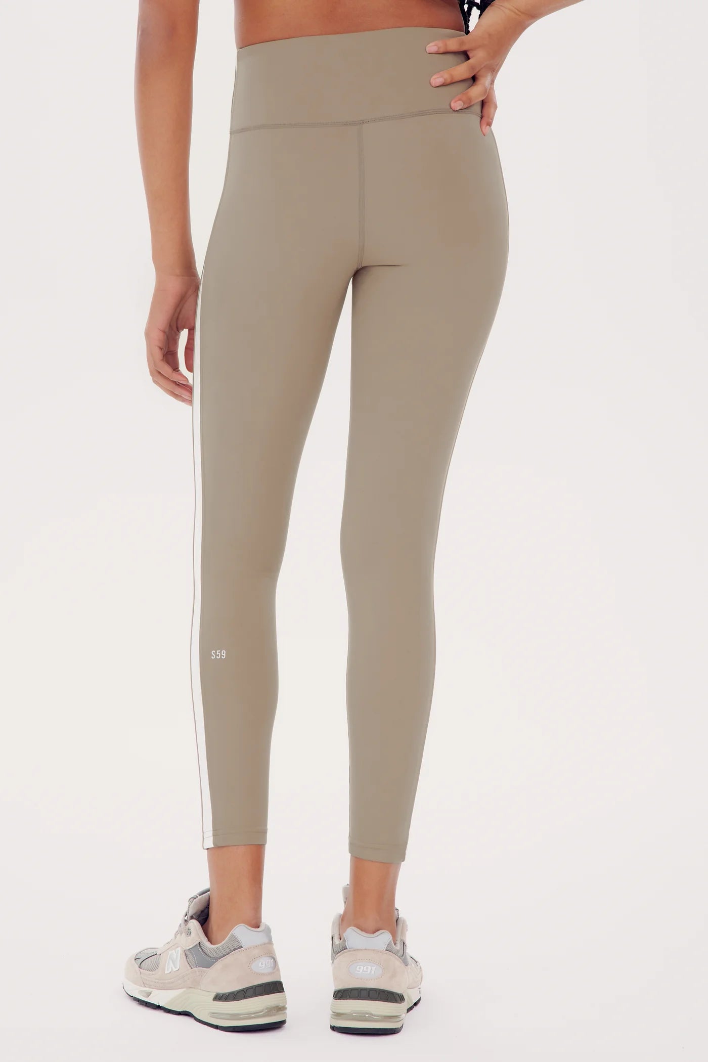 Clare HW Rigor Legging - Latte