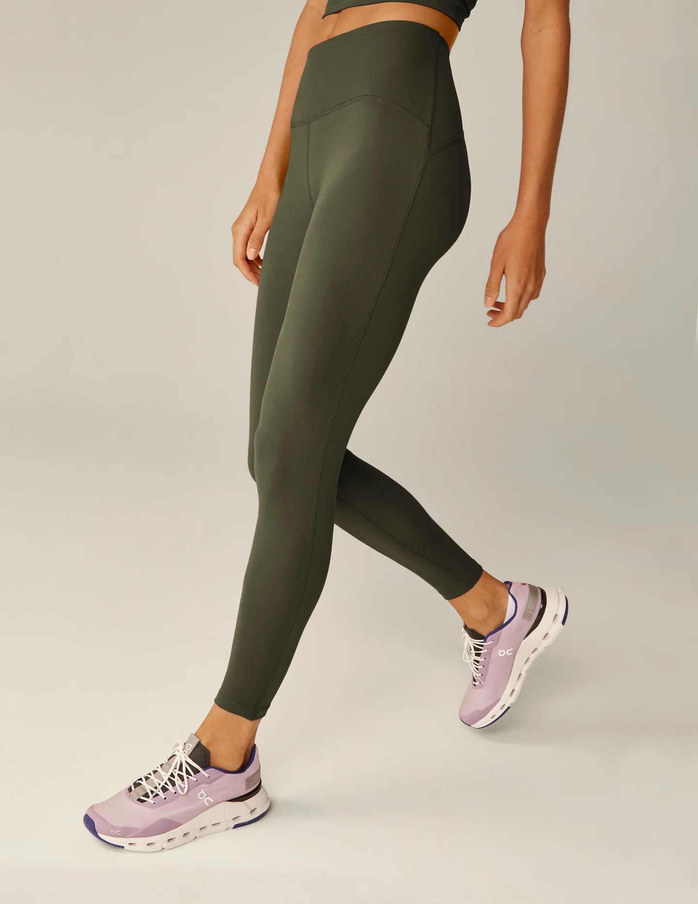 Powerbeyond Midi Legging - Olive