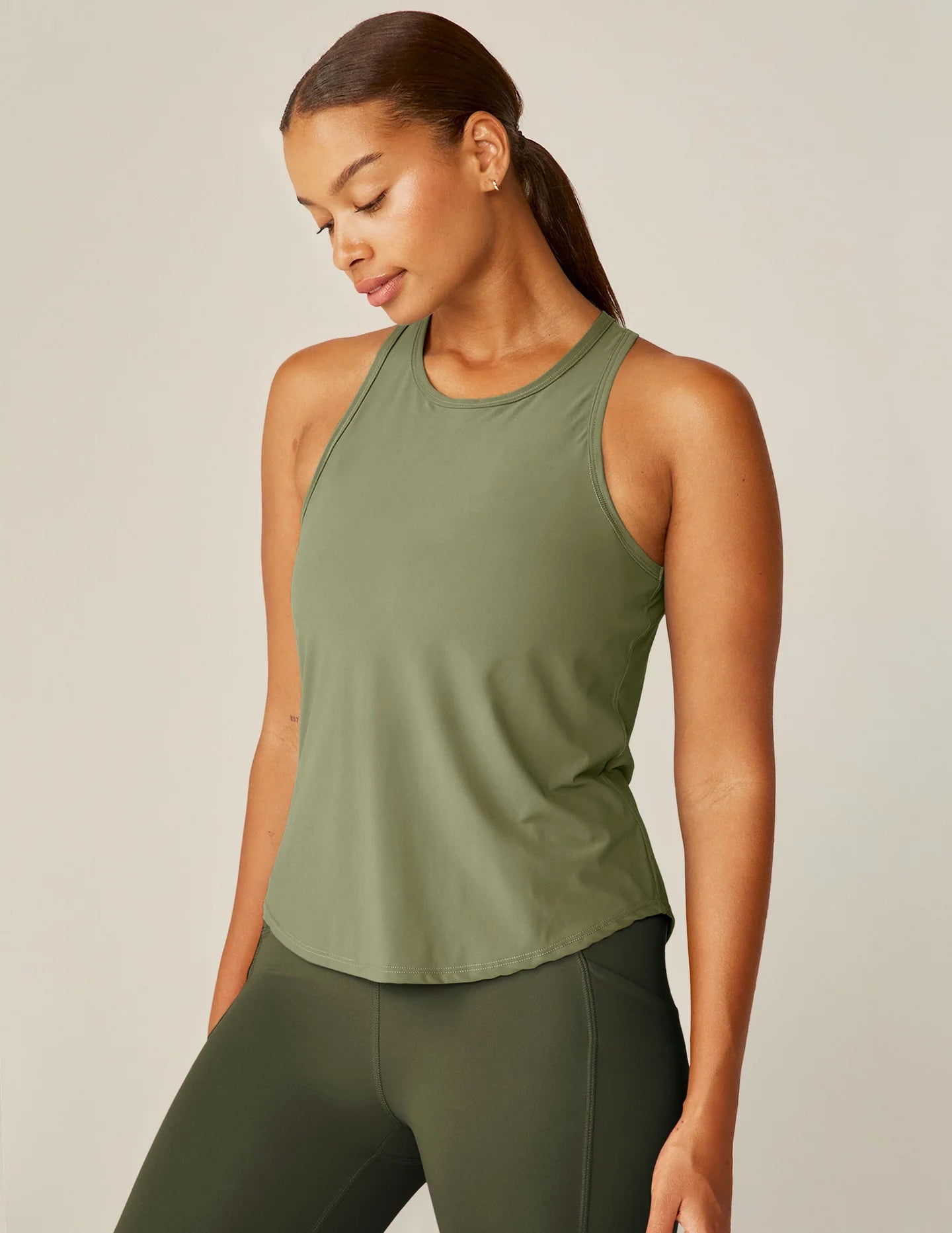 Powerbeyond Resilient Tank - Artichoke