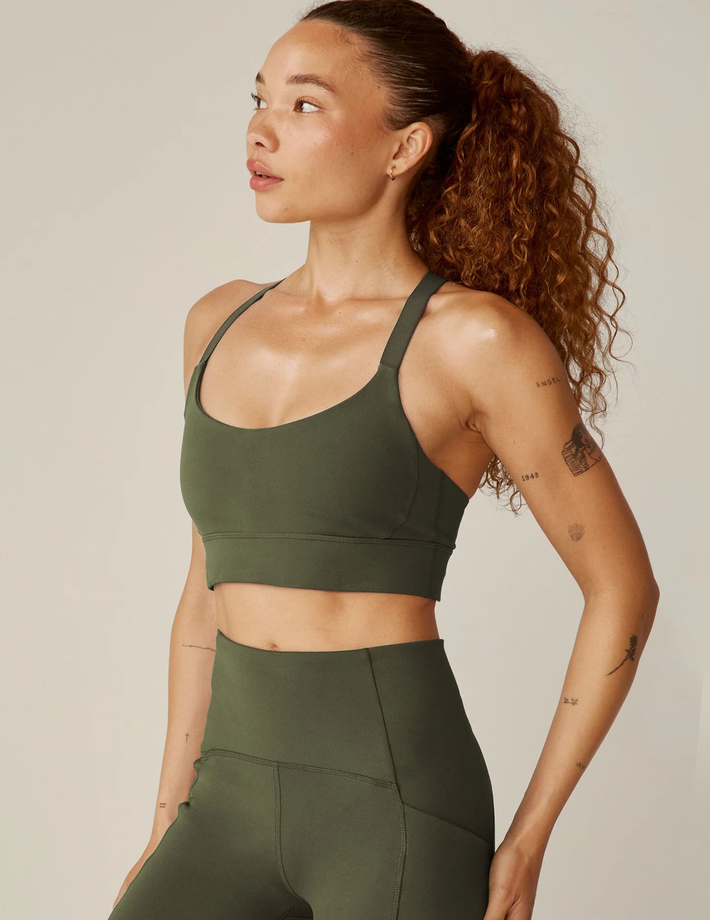 Powerbeyond On the Line Bra - Olive