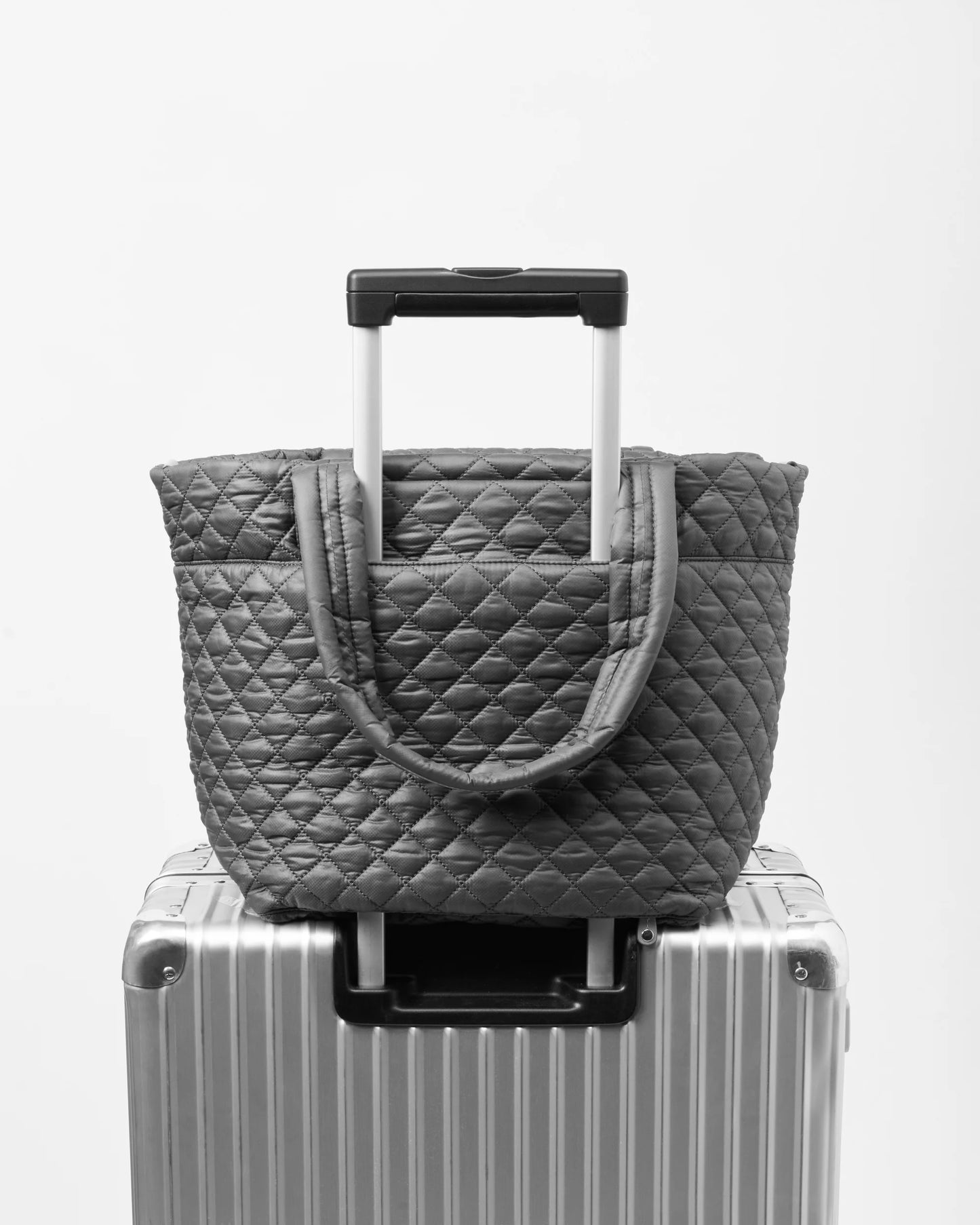 Metro Tote Deluxe M - Silver Matte