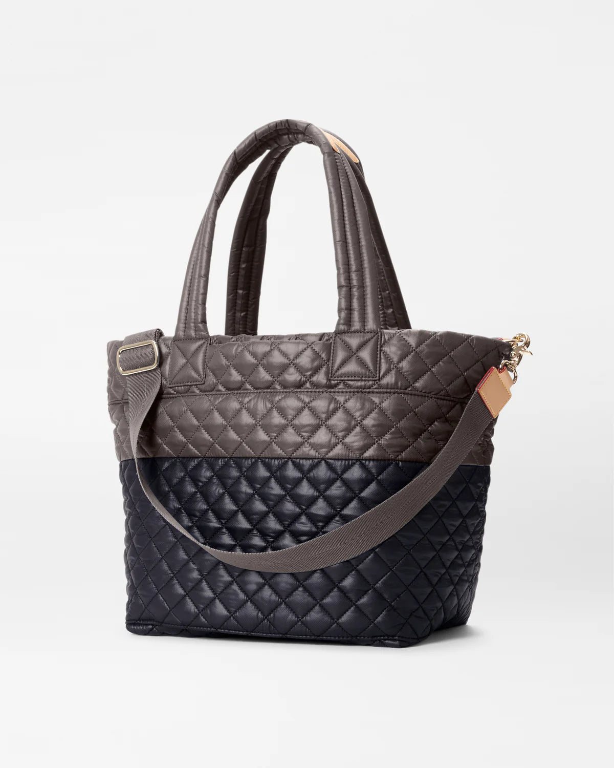 Metro Tote M - Black/Magnet