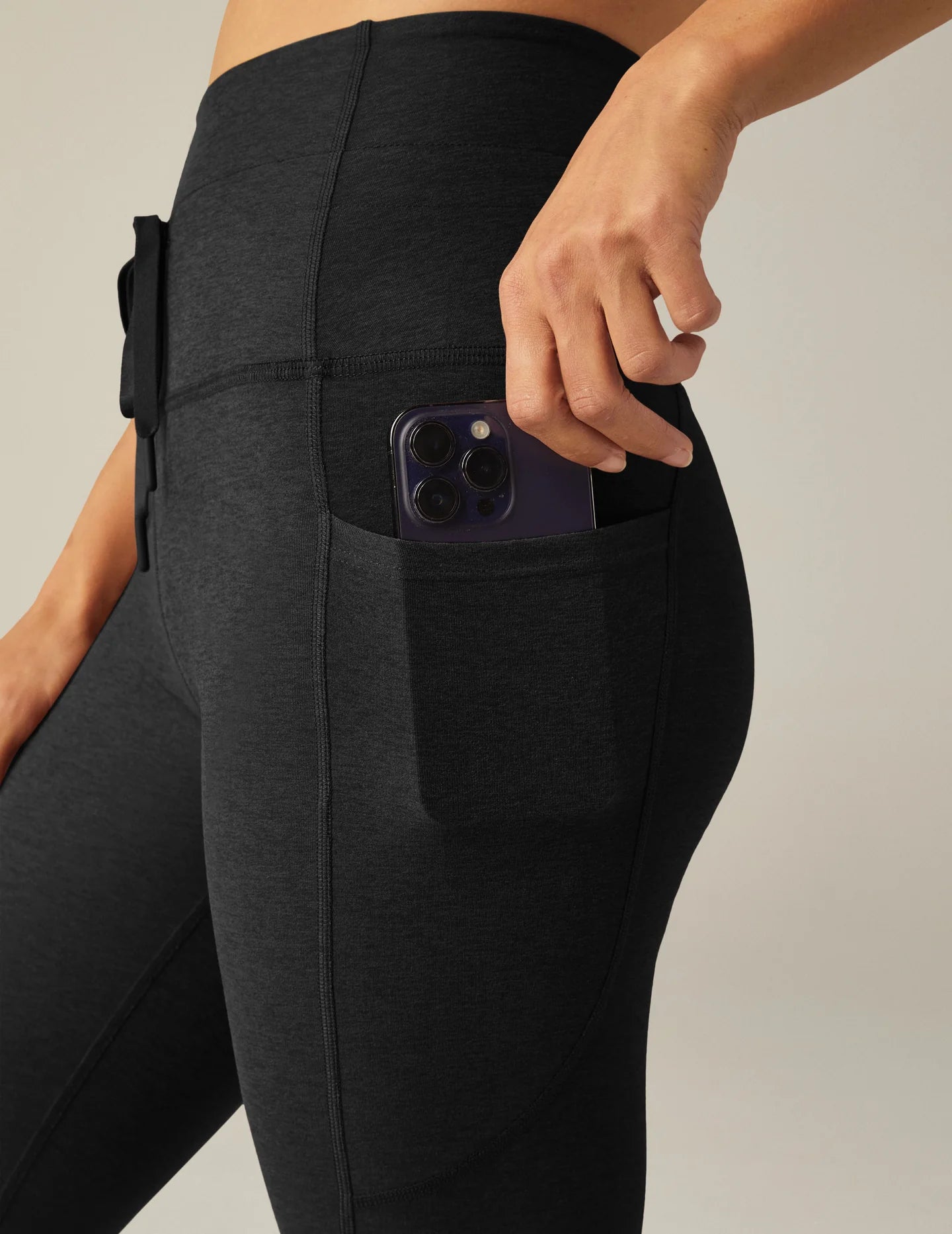 Go Pocket Midi Legging - Darkest Night