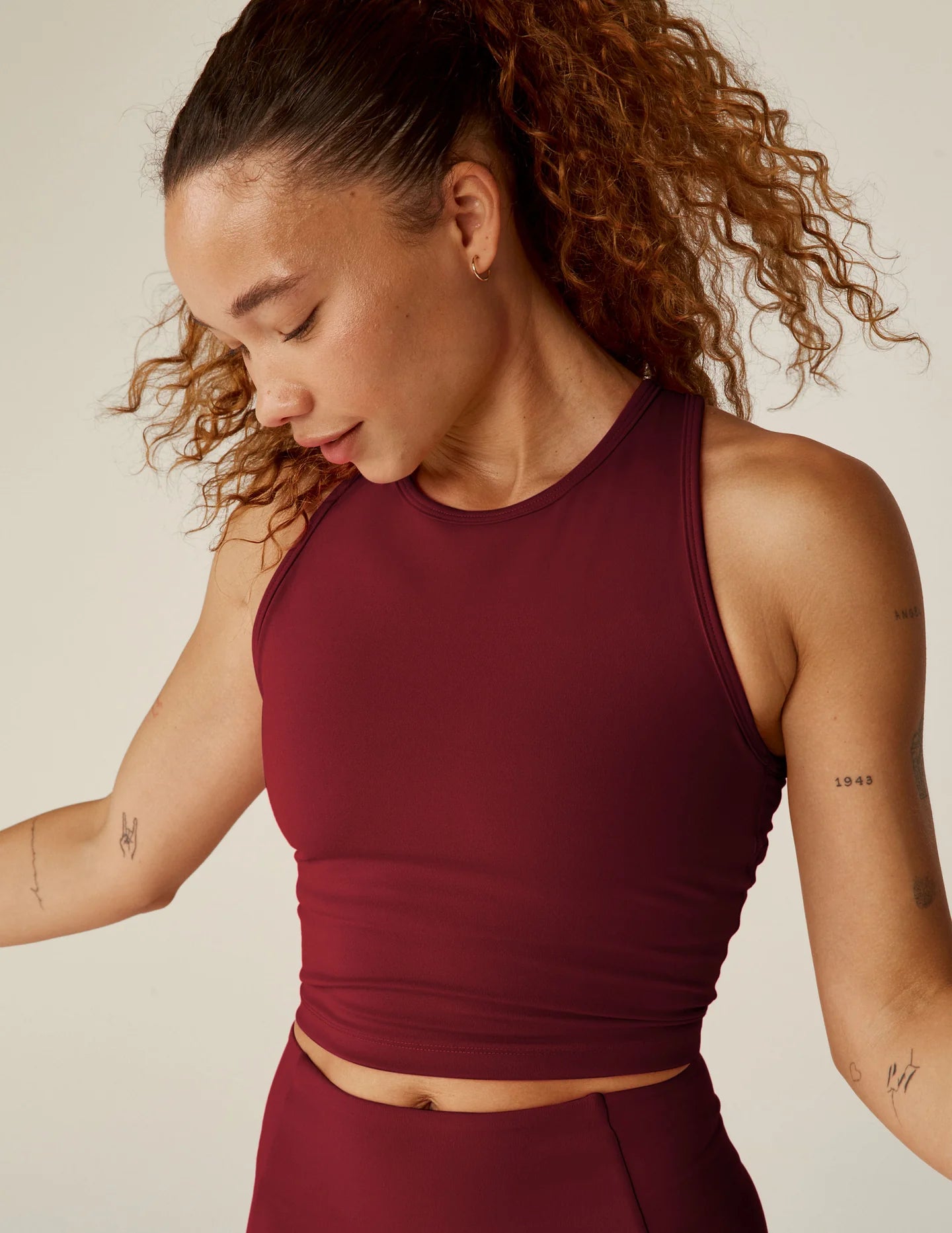 Powerbeyond Strive Cropped Tank - California Merlot